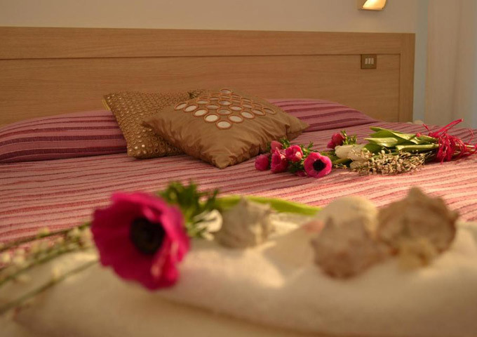 media.camerarosa6802